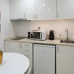 Center - Subway Nearby *