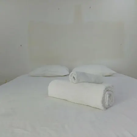 Apartment Center - Subway Nearby