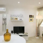 Apartmán Center - Subway Nearby